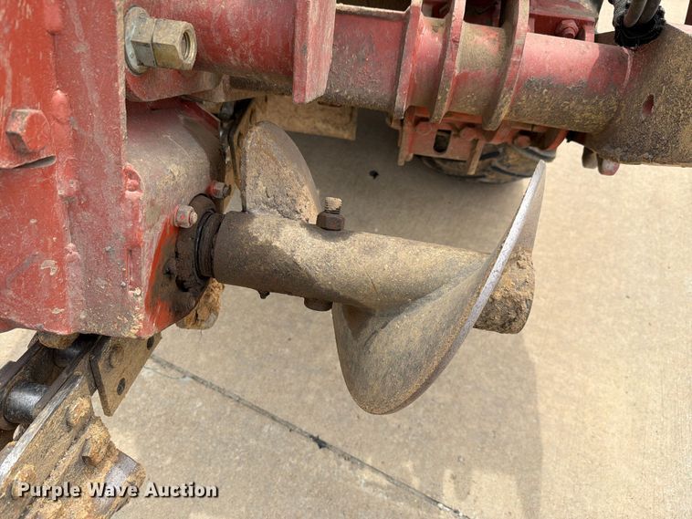 image for item FH6288 1993 Ditch Witch 5110DD trencher