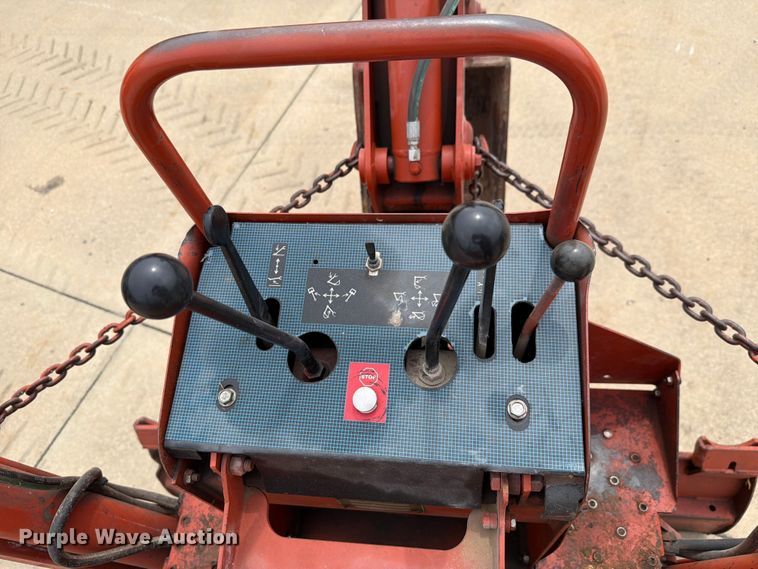 image for item FH6288 1993 Ditch Witch 5110DD trencher