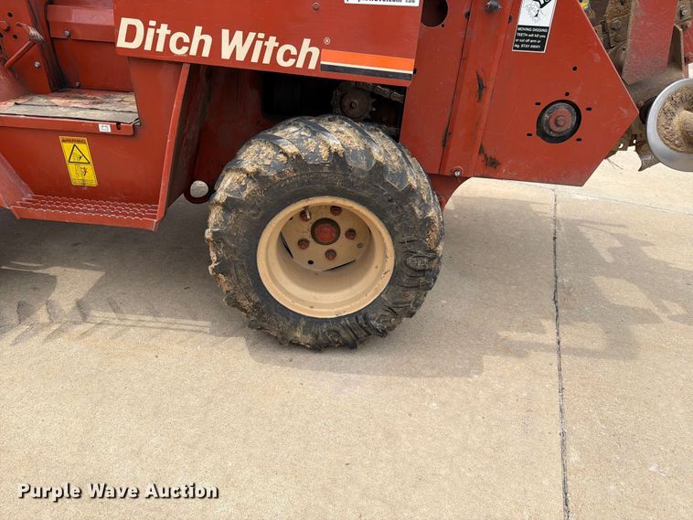 image for item FH6288 1993 Ditch Witch 5110DD trencher