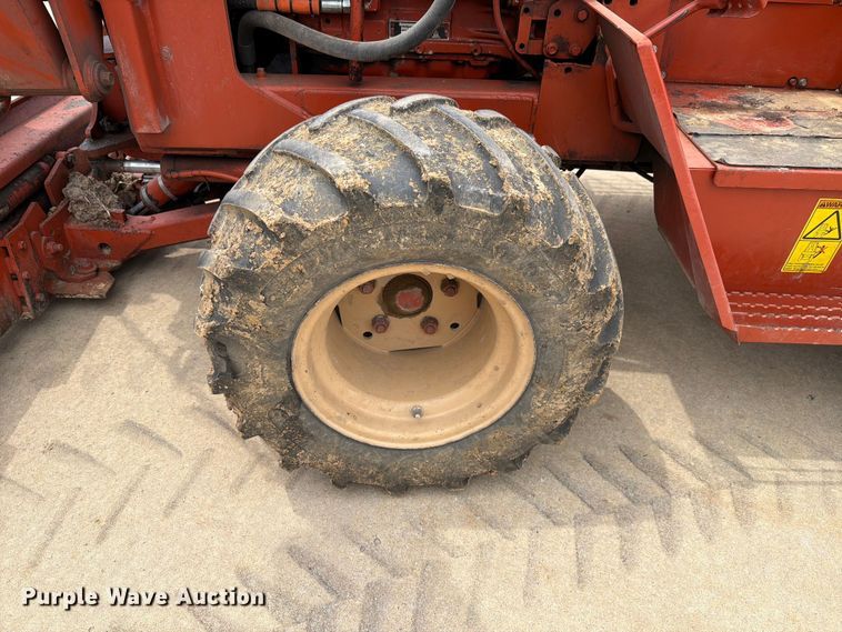 image for item FH6288 1993 Ditch Witch 5110DD trencher