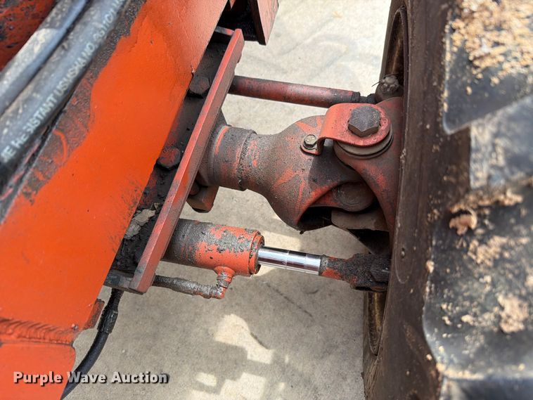 image for item FH6288 1993 Ditch Witch 5110DD trencher