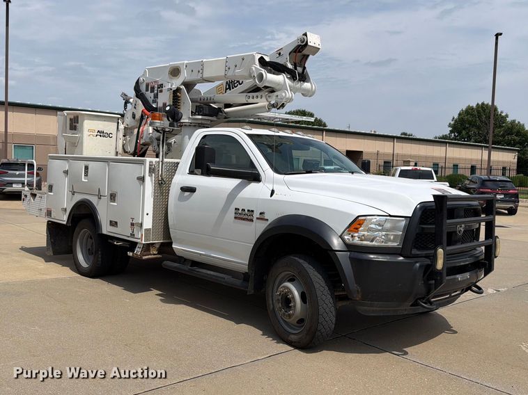 image for item FH6289 2017 RAM 5500HD bucket truck