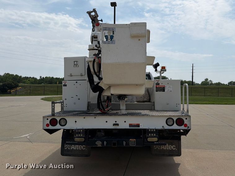 image for item FH6289 2017 RAM 5500HD bucket truck