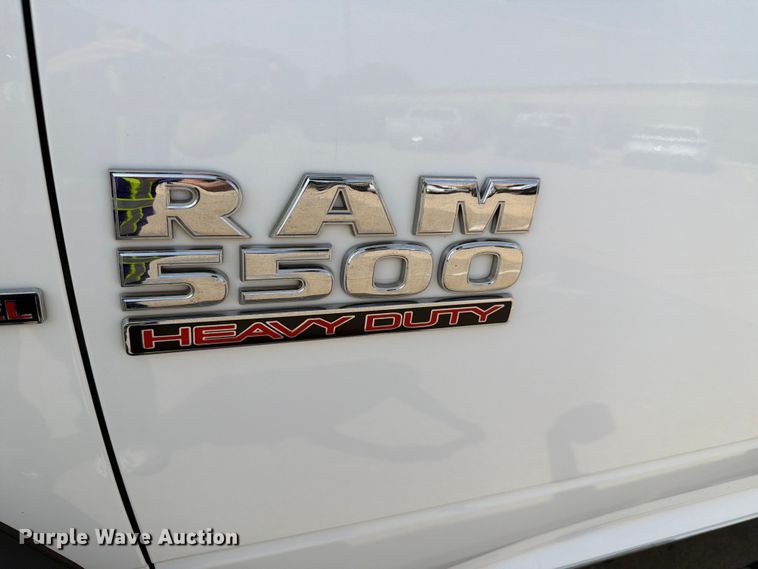 image for item FH6289 2017 RAM 5500HD bucket truck