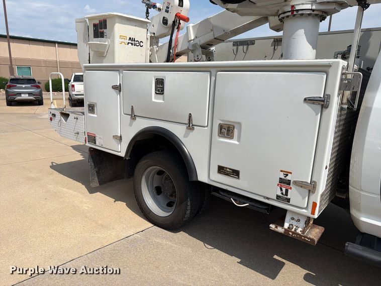 image for item FH6289 2017 RAM 5500HD bucket truck
