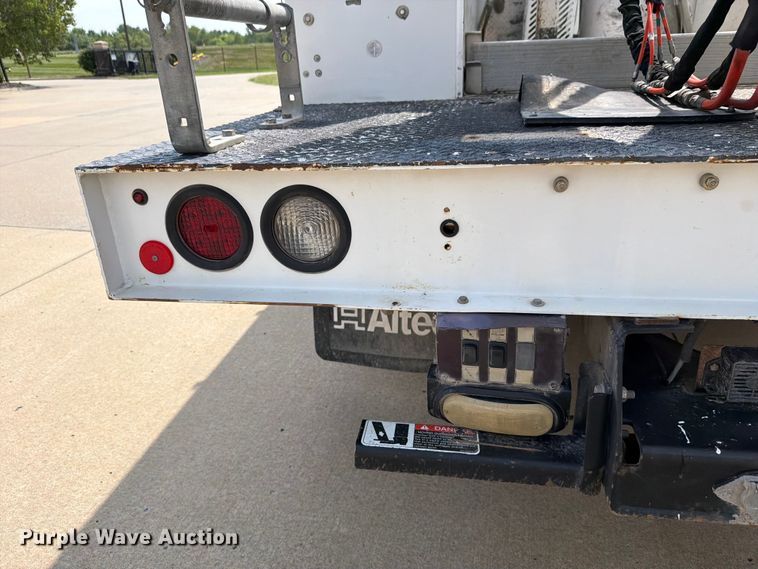 image for item FH6289 2017 RAM 5500HD bucket truck