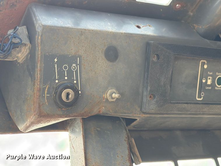 image for item FH6292 1996 Case 1845C uni-loader skid steer loader