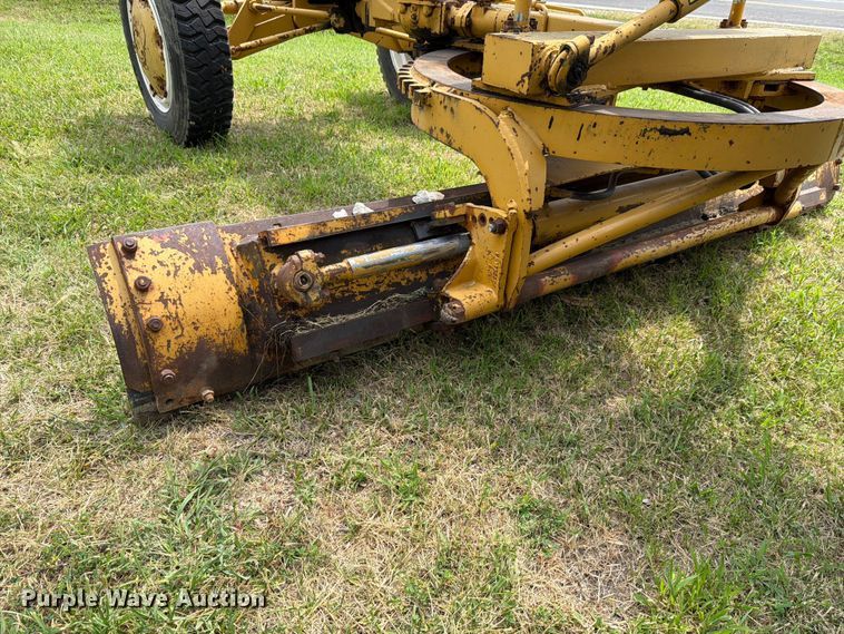 image for item FH6293 1987 Fiatallis 65B rigid frame motor grader