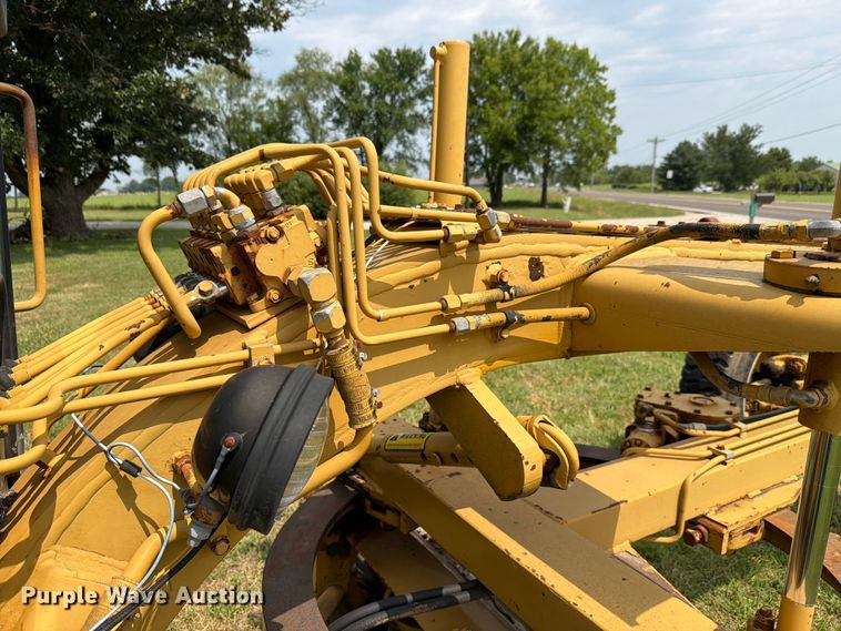 image for item FH6293 1987 Fiatallis 65B rigid frame motor grader