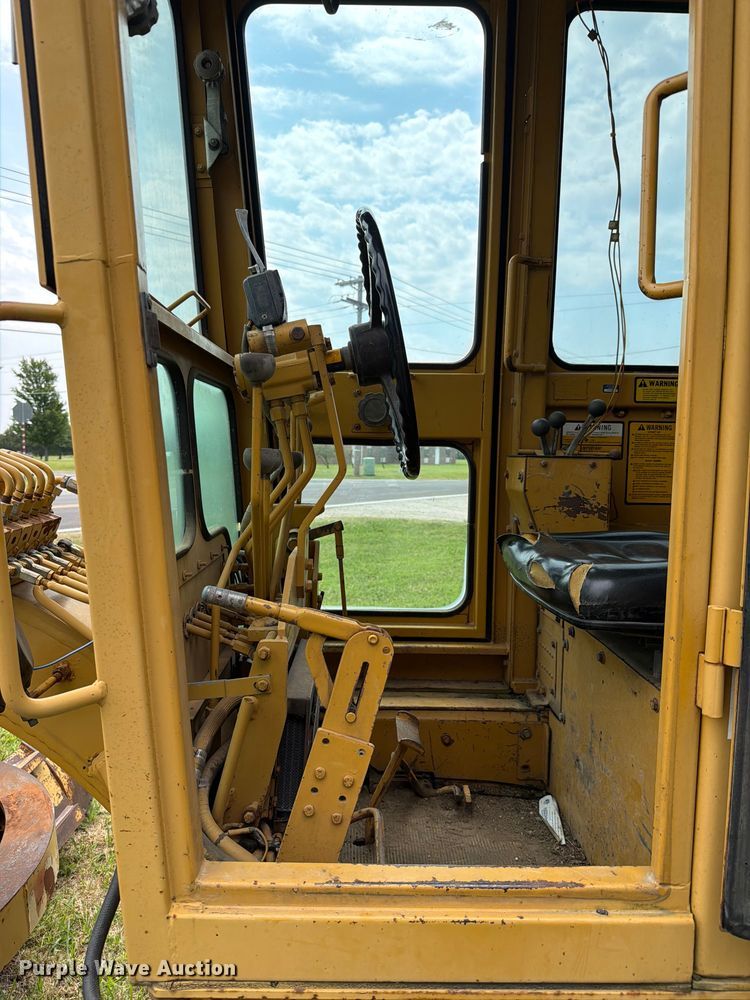 image for item FH6293 1987 Fiatallis 65B rigid frame motor grader