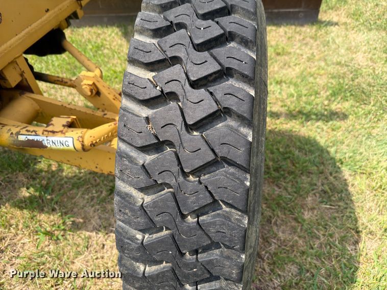 image for item FH6293 1987 Fiatallis 65B rigid frame motor grader