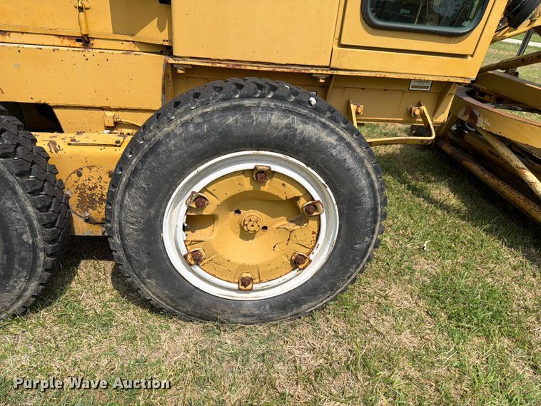 image for item FH6293 1987 Fiatallis 65B rigid frame motor grader