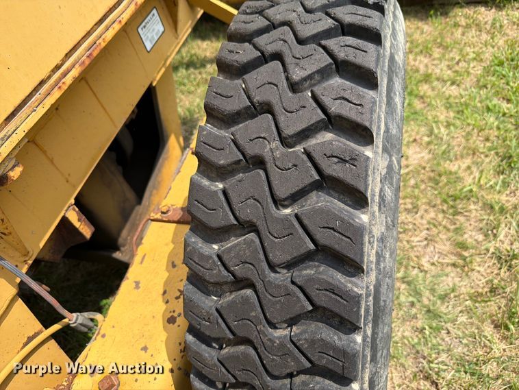 image for item FH6293 1987 Fiatallis 65B rigid frame motor grader