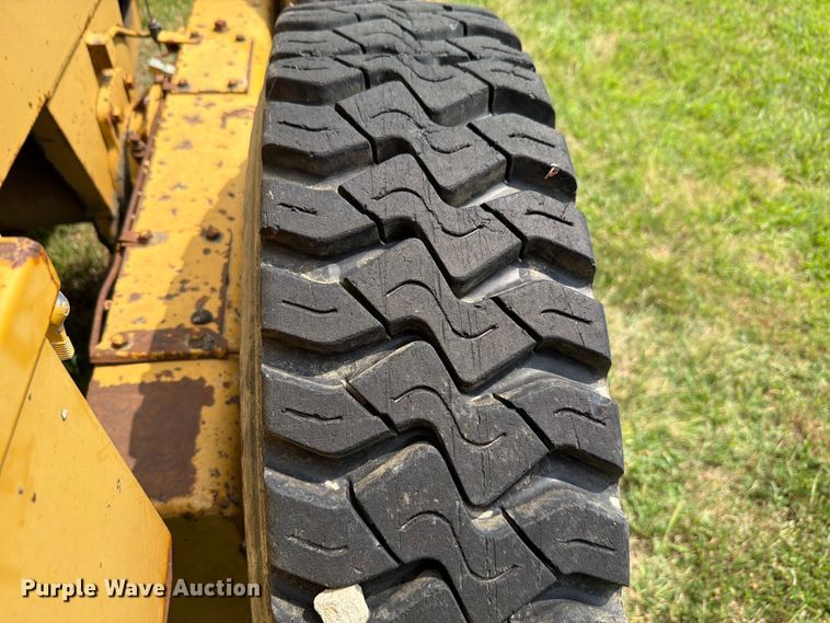 image for item FH6293 1987 Fiatallis 65B rigid frame motor grader