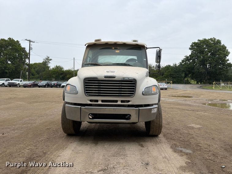 image for item FH6345 2022 Freightliner M2 106 truck cab and chassis