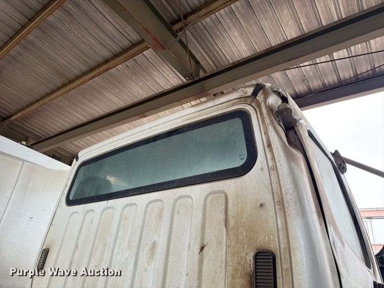 image for item FH6345 2022 Freightliner M2 106 truck cab and chassis