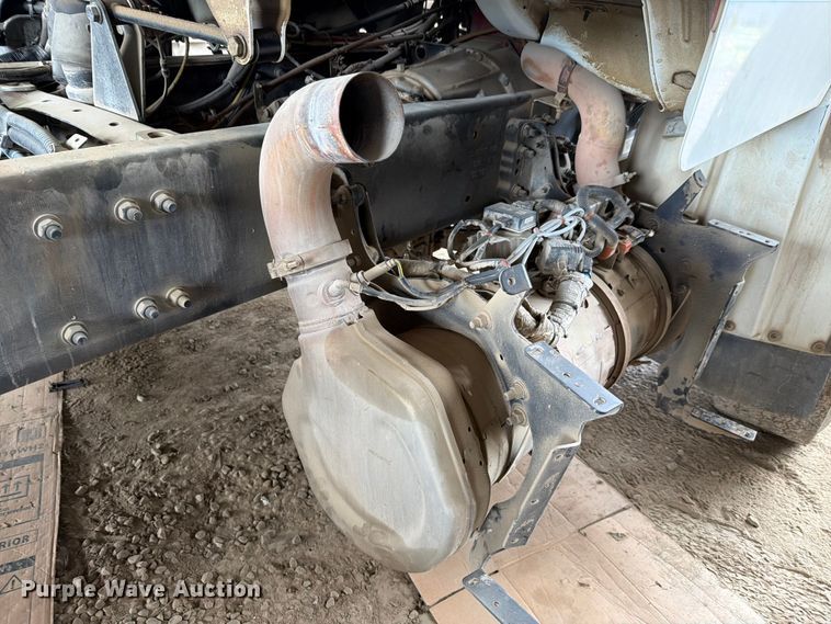 image for item FH6345 2022 Freightliner M2 106 truck cab and chassis