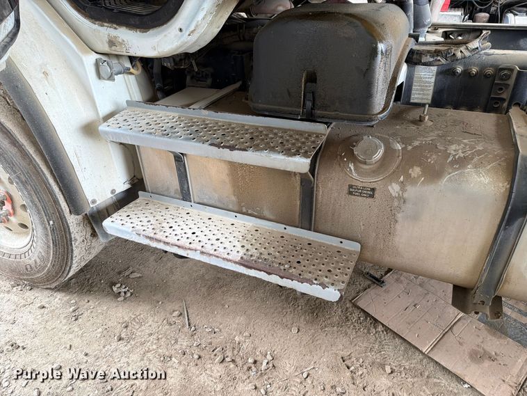 image for item FH6345 2022 Freightliner M2 106 truck cab and chassis