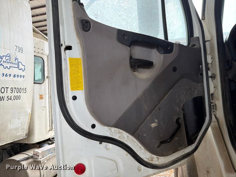 image for item FH6345 2022 Freightliner M2 106 truck cab and chassis