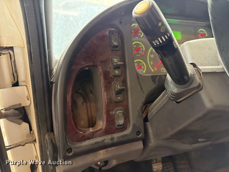 image for item FH6345 2022 Freightliner M2 106 truck cab and chassis