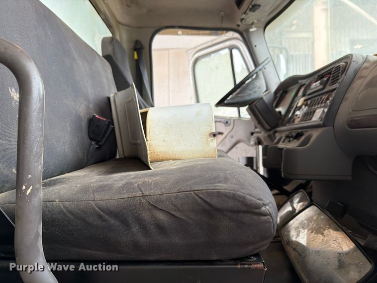 image for item FH6345 2022 Freightliner M2 106 truck cab and chassis