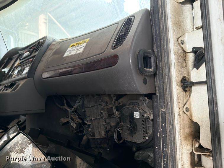 image for item FH6345 2022 Freightliner M2 106 truck cab and chassis