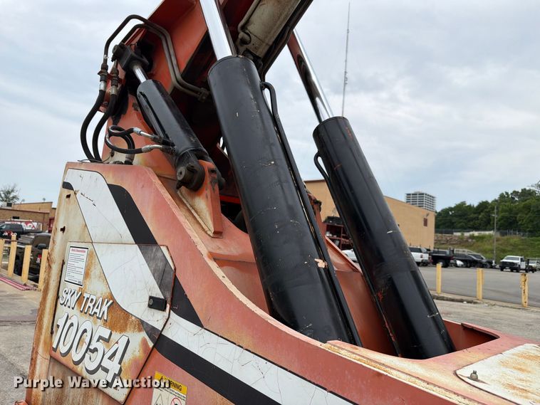 image for item FH6346 2003 Sky Trak 10054 Legacy telehandler