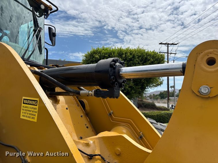 image for item FH7517 2015 Caterpillar 950M wheel loader