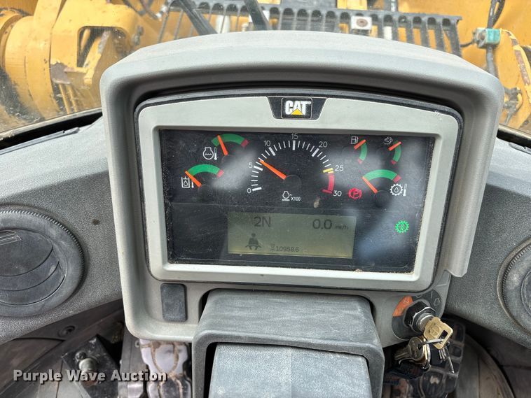 image for item FH7517 2015 Caterpillar 950M wheel loader