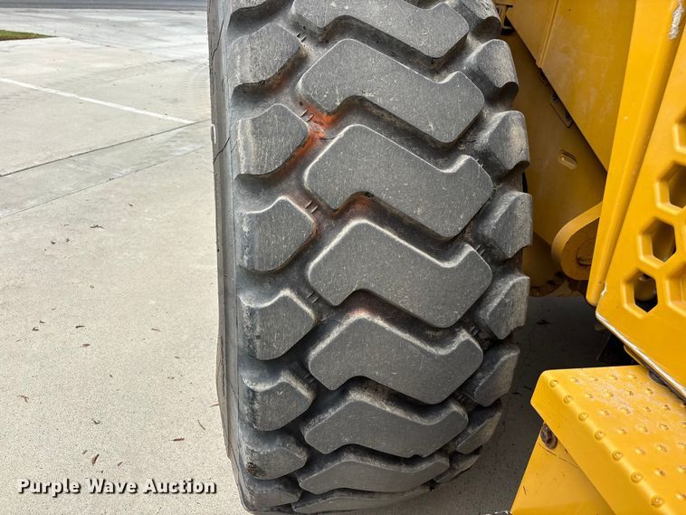 image for item FH7517 2015 Caterpillar 950M wheel loader