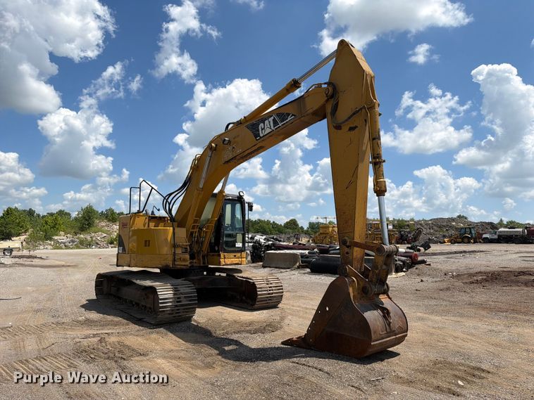 image for item FI0284 2004 Caterpillar 321C LCR excavator
