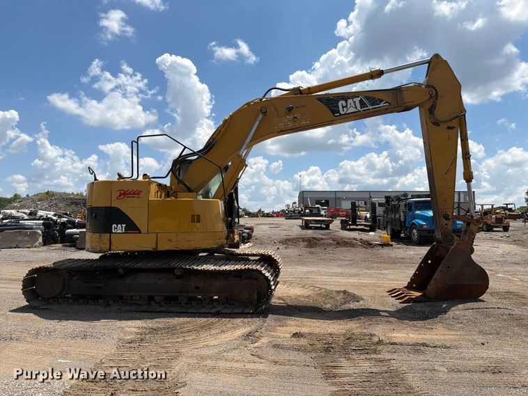 image for item FI0284 2004 Caterpillar 321C LCR excavator