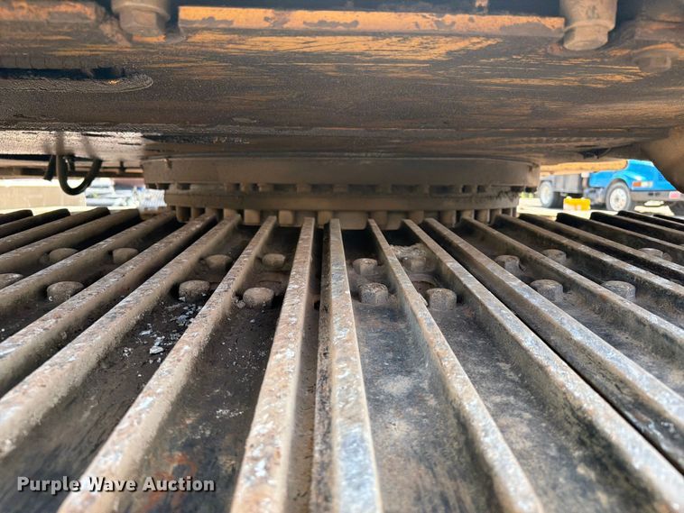 image for item FI0284 2004 Caterpillar 321C LCR excavator