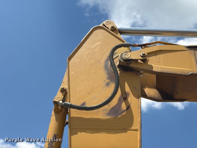 image for item FI0284 2004 Caterpillar 321C LCR excavator