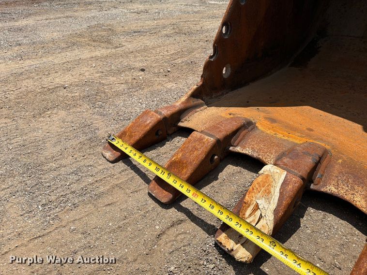 image for item FI0284 2004 Caterpillar 321C LCR excavator