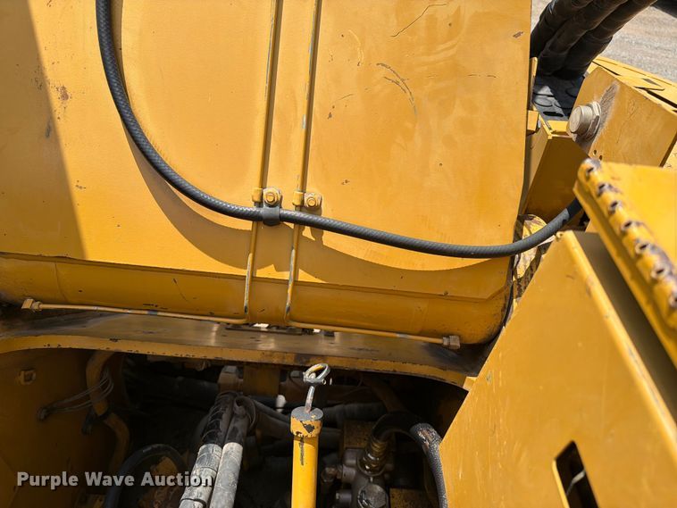 image for item FI0284 2004 Caterpillar 321C LCR excavator