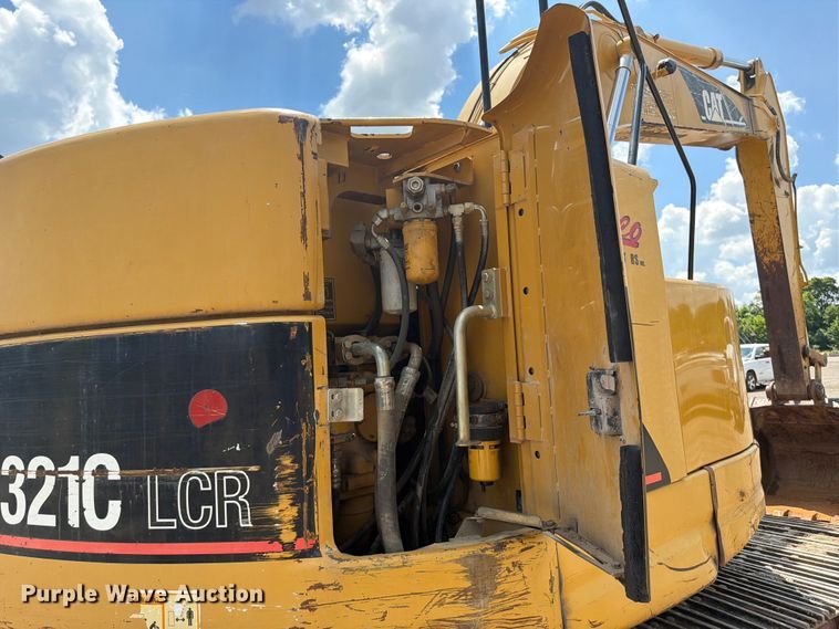 image for item FI0284 2004 Caterpillar 321C LCR excavator