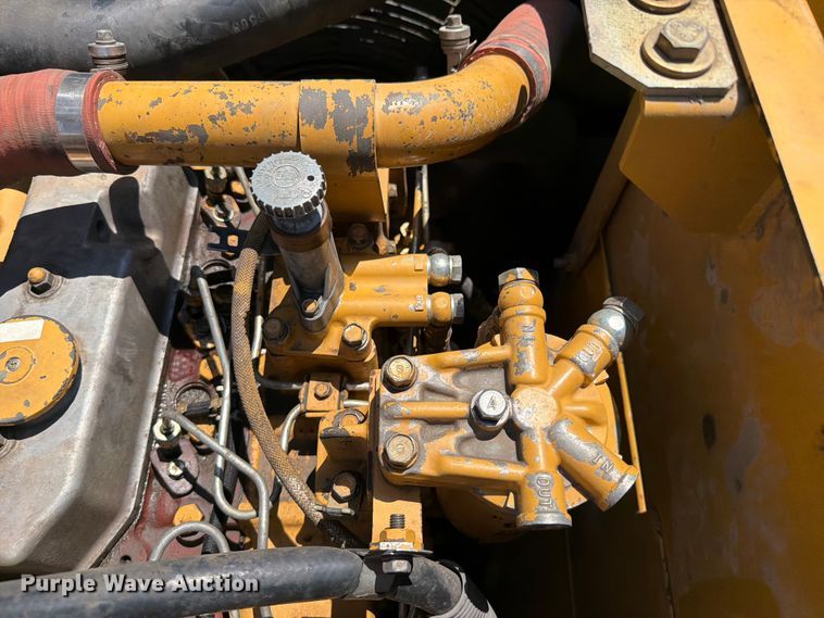 image for item FI0284 2004 Caterpillar 321C LCR excavator
