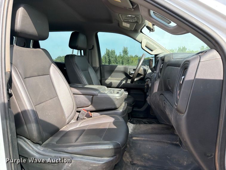 image for item FI0310 2020 Chevrolet Silverado Crew Cab pickup truck