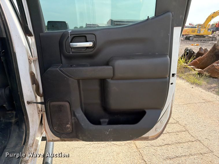 image for item FI0310 2020 Chevrolet Silverado Crew Cab pickup truck