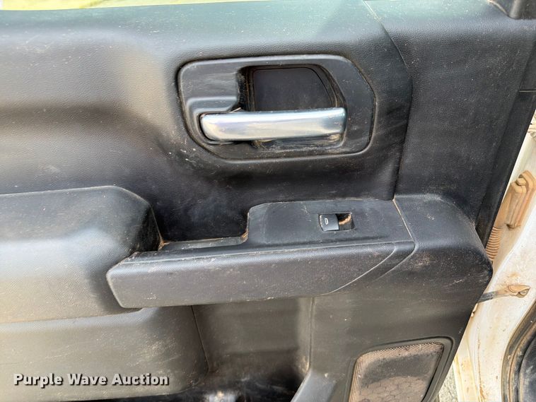 image for item FI0310 2020 Chevrolet Silverado Crew Cab pickup truck