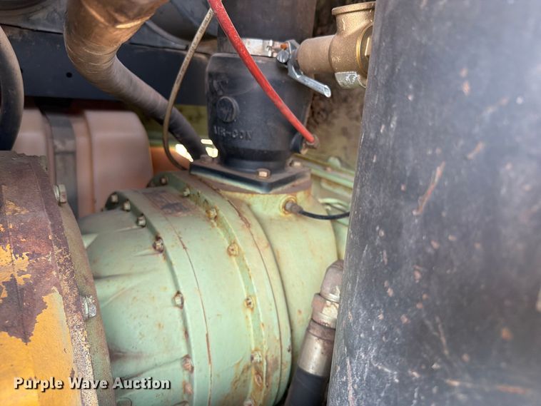 image for item FI0312 2005 Sullair 375 air compressor