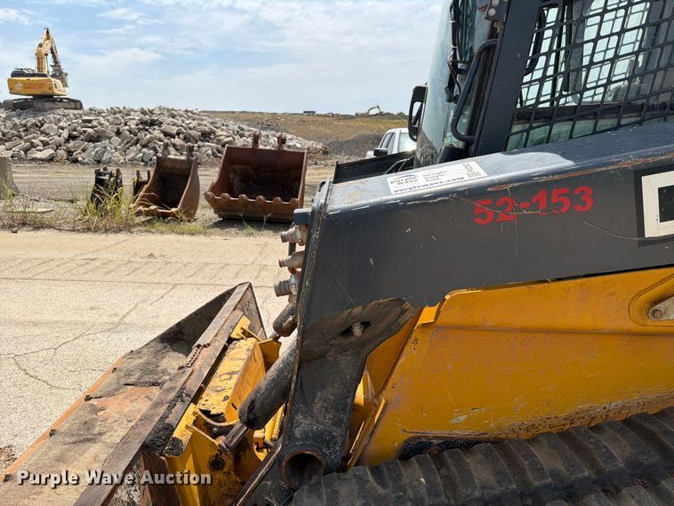 image for item FI0313 2019 John Deere 331G tracked skid steer loader