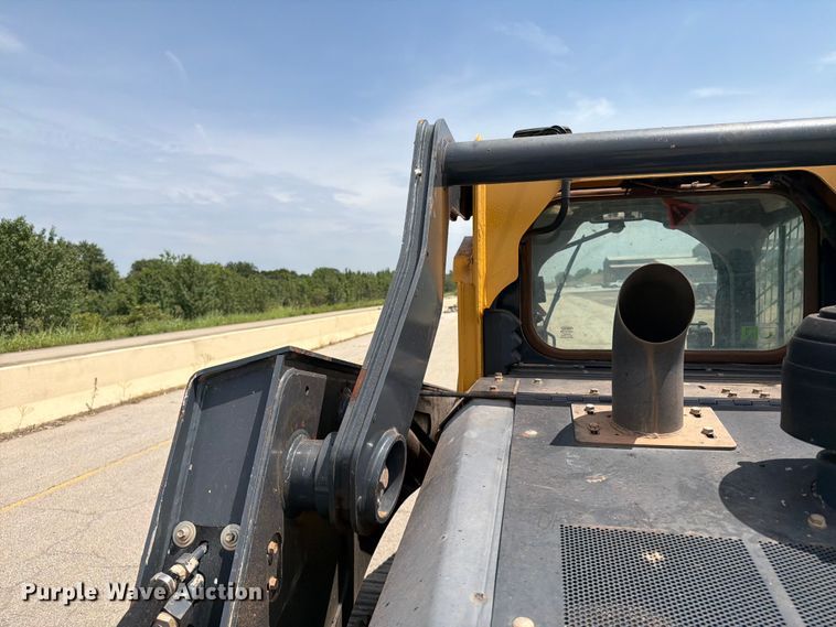image for item FI0313 2019 John Deere 331G tracked skid steer loader