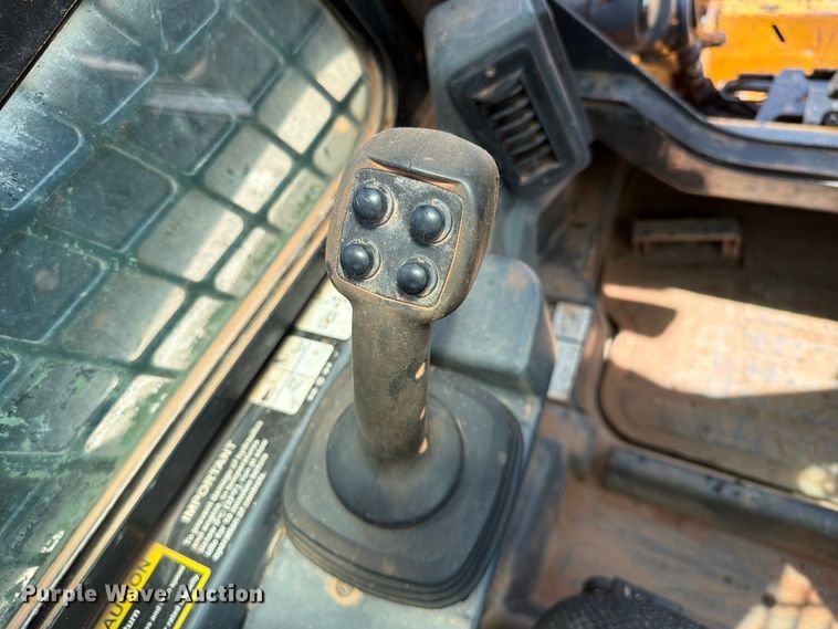 image for item FI0313 2019 John Deere 331G tracked skid steer loader