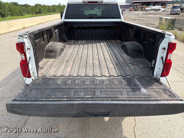 image for item FI0314 2020 Chevrolet Silverado 2500HD Crew Cab pickup truck