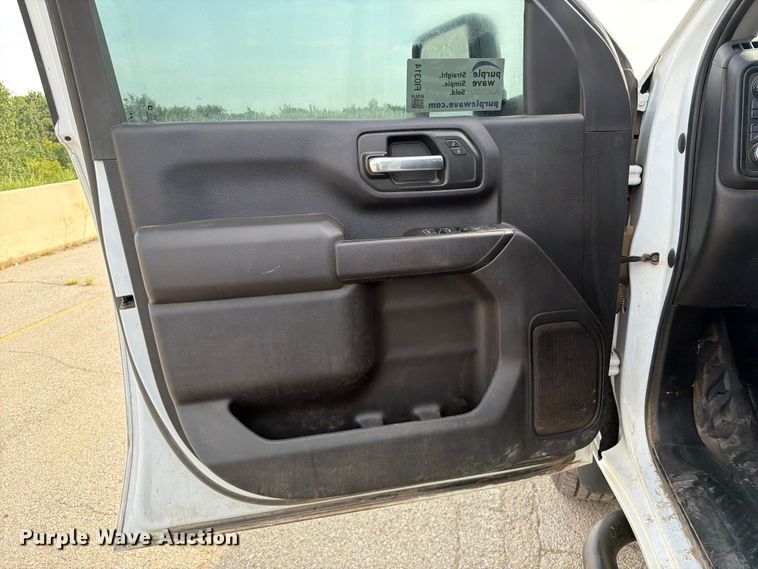 image for item FI0314 2020 Chevrolet Silverado 2500HD Crew Cab pickup truck