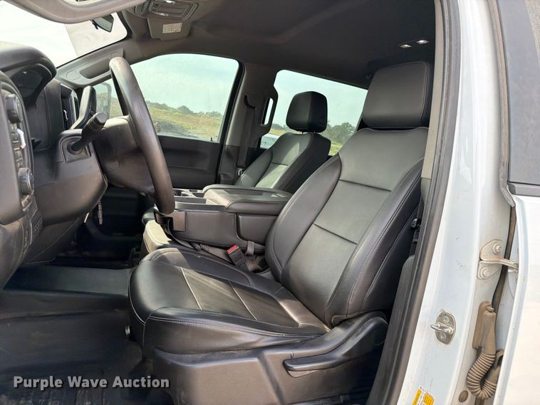 image for item FI0314 2020 Chevrolet Silverado 2500HD Crew Cab pickup truck