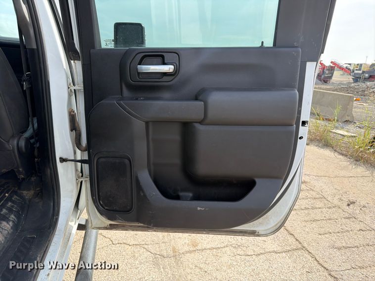 image for item FI0314 2020 Chevrolet Silverado 2500HD Crew Cab pickup truck