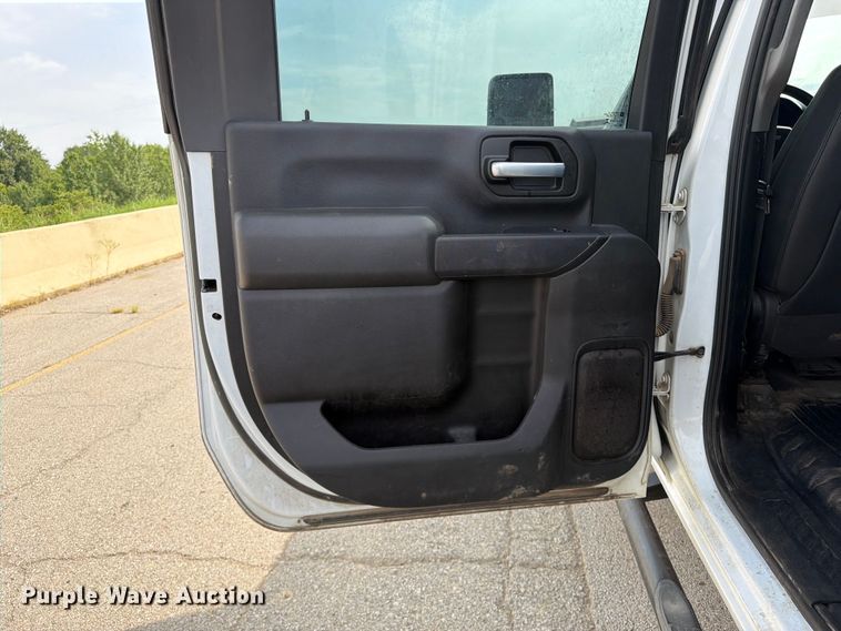 image for item FI0314 2020 Chevrolet Silverado 2500HD Crew Cab pickup truck